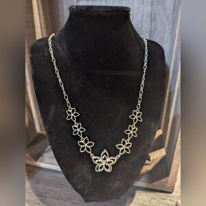 Vintage Silver Floral Necklace